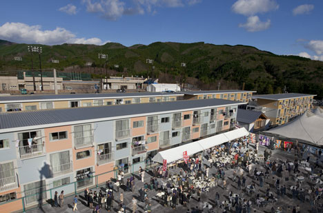 Onagawa-Container-Temporary-Housing_dezeen